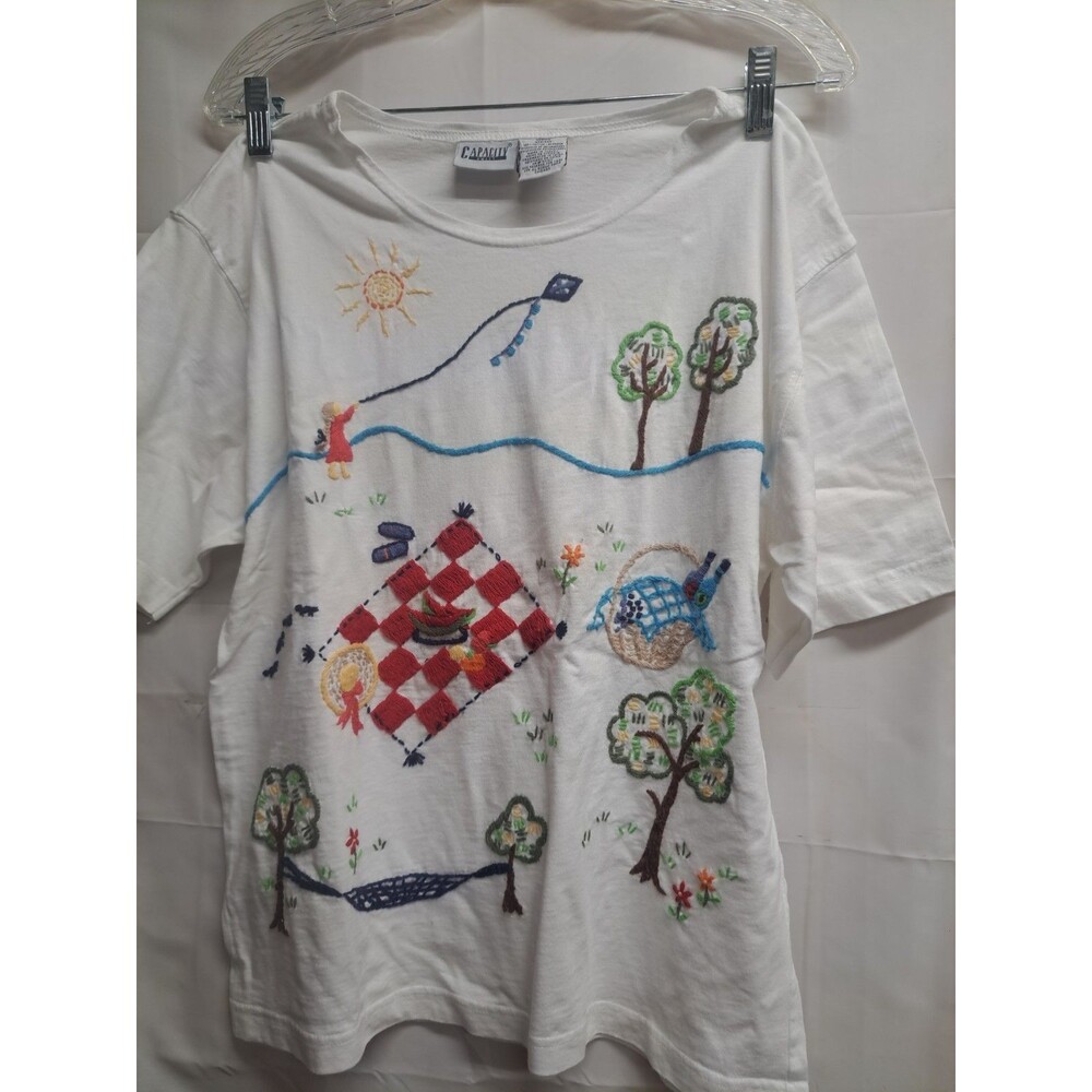 Capacity Knits White Short Sleeve Tshirt With Embroidered Picnic Scene Womens...